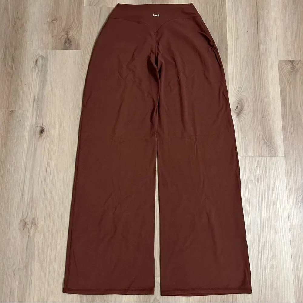 Oner Active Soft Motion Straight Leg + Cotton Tee Brown Set - Picture 6 of 10